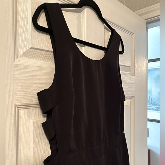 🖤Forever 21 Black Cut Out Wide Leg Classic Fun Evening Jumpsuit Size Large L🖤 - Picture 3 of 8
